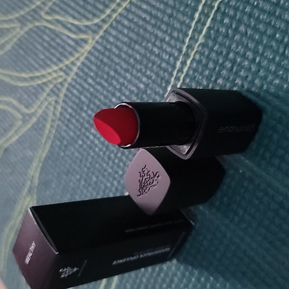 Moodstruck opulence matte lipstick - Picture 4 of 4